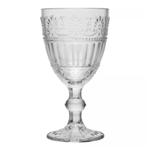 Taça Mauve individual em um fundo branco.